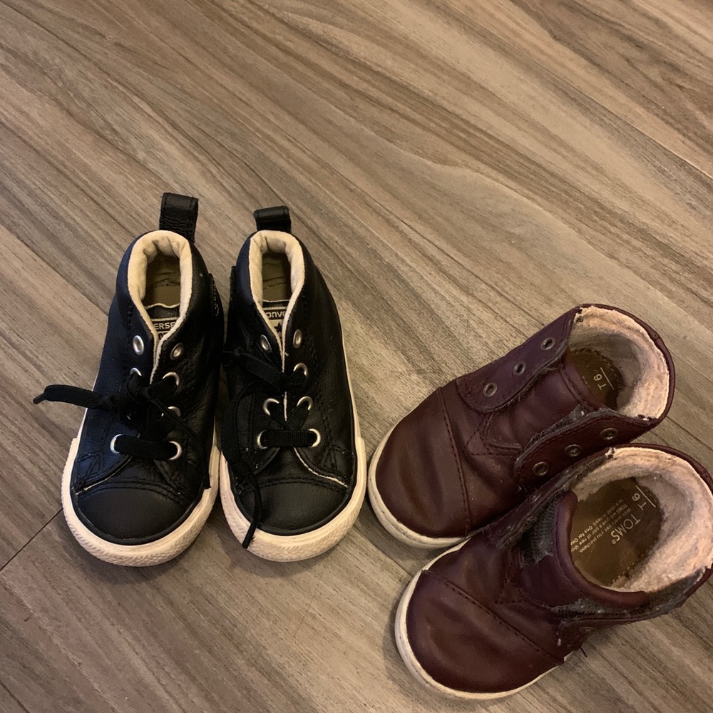Toddler converse size 5,Toms size 6